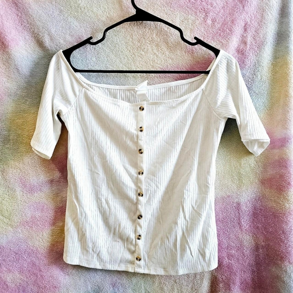 H&M White Slightly Off-The-Shoulder Button Down Blouse - Size M